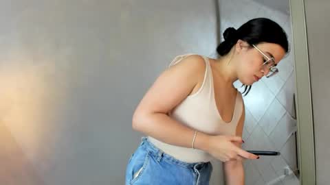 Camila online show from 09-09-25, 06:18