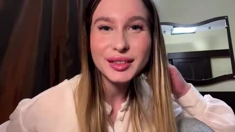 Miki online show from 03-10-26, 02:22