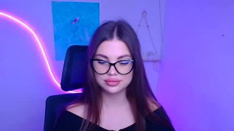 Snapshot of camilla_xo_ chatting on 11-26-25, 01:01 Camilla online show from 11-26-25, 01:01