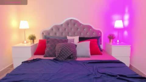 camilladreamer online show from 11-07-25, 06:30