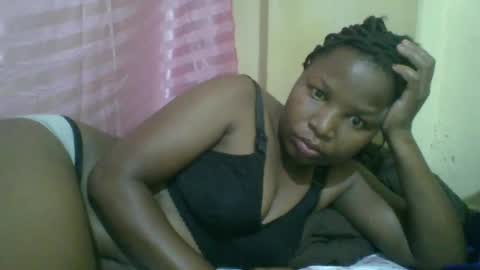 Snapshot of camillah_sweet chatting on 12-01-25, 12:26 camillah_sweet online show from 12-01-25, 12:26