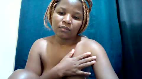 Snapshot of camillah_sweet chatting on 02-27-26, 07:36 camillah_sweet online show from 02-27-26, 07:36