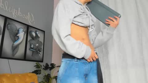 Camillo Virgil online show from 12-21-25, 11:28