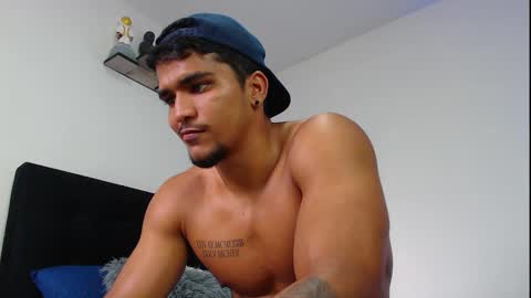 Snapshot of camilo_contre21 chatting on 11-25-25, 07:36 camilo_contre21 online show from 11-25-25, 07:36