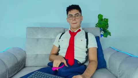 CAMILO online show from 10-10-25, 09:03