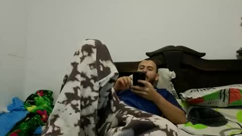 Camilo online show from 10-20-25, 07:03