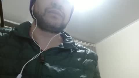 Snapshot of camiloking17 chatting on 12-18-24, 09:47 camilo online show from 12-18-24, 09:47