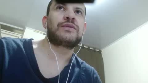 Snapshot of camiloking17 chatting on 02-03-25, 12:47 camilo online show from 02-03-25, 12:47