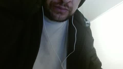 Snapshot of camiloking17 chatting on 11-26-25, 08:26 camilo online show from 11-26-25, 08:26