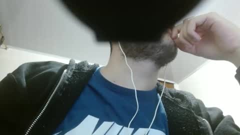 Snapshot of camiloking17 chatting on 12-14-25, 07:25 camilo online show from 12-14-25, 07:25