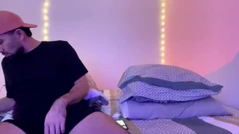 camilor_30 online show from 12-18-25, 02:17