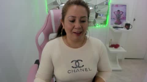 camixxx_m online show from 09-22-25, 01:24