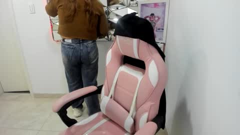 camixxx_m online show from 02-25-26, 01:32