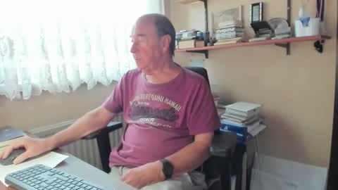 Snapshot of cammee chatting on 11-19-25, 08:25 Cammee online show from 11-19-25, 08:25