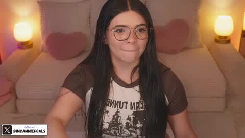 Snapshot of cammiefoalss chatting on 02-10-26, 06:01 Lets reach 200 thumbs up online show from 02-10-26, 06:01