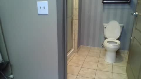 Snapshot of cammyman6900 chatting on 01-18-25, 09:34 cammyman6900 online show from 01-18-25, 09:34