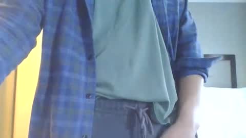 Snapshot of cammyman6900 chatting on 11-01-25, 08:22 cammyman6900 online show from 11-01-25, 08:22