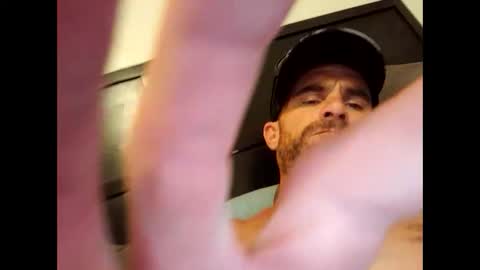 Snapshot of campbell696 chatting on 01-15-25, 04:11 James81 online show from 01-15-25, 04:11