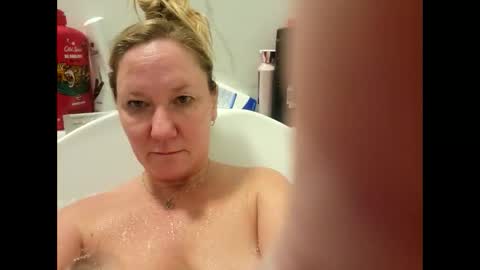 Snapshot of campbellcourtney385 chatting on 01-13-26, 03:12 campbellcourtney385 online show from 01-13-26, 03:12