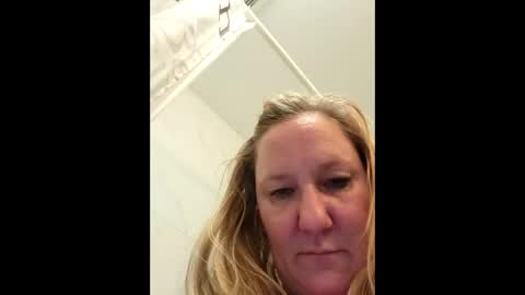 Snapshot of campbellcourtney385 chatting on 01-15-26, 05:12 campbellcourtney385 online show from 01-15-26, 05:12