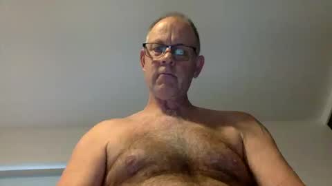 Snapshot of camperjay chatting on 10-12-25, 03:44 james online show from 10-12-25, 03:44