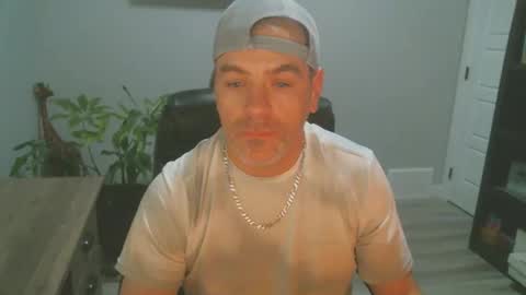Snapshot of canadianboi6969 chatting on 11-16-25, 07:58 CanadianBacon6969 online show from 11-16-25, 07:58