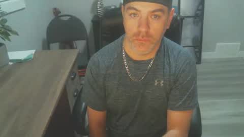 Snapshot of canadianboi6969 chatting on 12-21-25, 08:43 CanadianBacon6969 online show from 12-21-25, 08:43