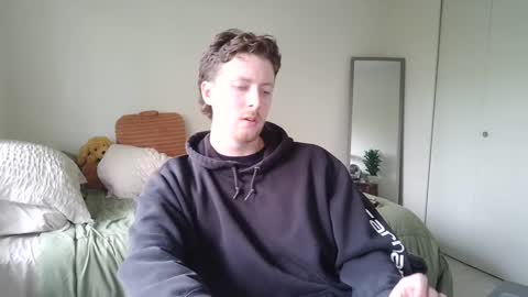 Snapshot of canadianstud18 chatting on 01-09-25, 05:43 Devon online show from 01-09-25, 05:43