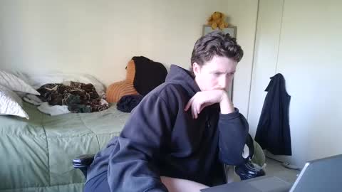 Snapshot of canadianstud18 chatting on 01-21-25, 05:41 Devon online show from 01-21-25, 05:41