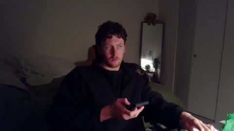 Snapshot of canadianstud18 chatting on 01-24-25, 02:28 Devon online show from 01-24-25, 02:28