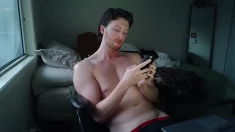 Snapshot of canadianstud18 chatting on 02-05-25, 01:15 Devon online show from 02-05-25, 01:15