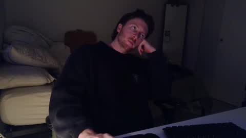 Snapshot of canadianstud18 chatting on 02-11-25, 01:52 Devon online show from 02-11-25, 01:52