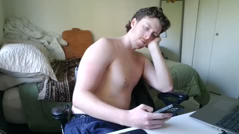 Snapshot of canadianstud18 chatting on 02-14-25, 06:51 Devon online show from 02-14-25, 06:51