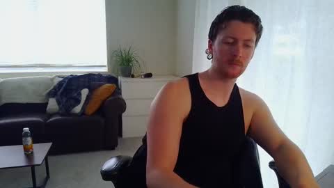 Snapshot of canadianstud18 chatting on 03-04-25, 06:29 Devon online show from 03-04-25, 06:29