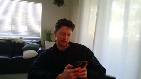 Snapshot of canadianstud18 chatting on 03-06-25, 06:59 Devon online show from 03-06-25, 06:59