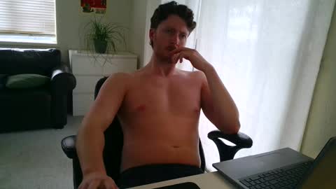 Snapshot of canadianstud18 chatting on 03-10-25, 11:27 Devon online show from 03-10-25, 11:27