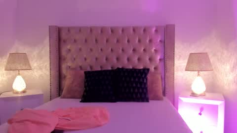 Candie  online show from 02-11-26, 11:59