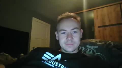 candy_boy_xoxo online show from 11-30-25, 04:11