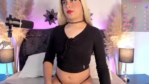 Snapshot of candy_canne__ chatting on 03-11-25, 09:15 CamilaInstagram candy canne  Pvt open online show from 03-11-25, 09:15