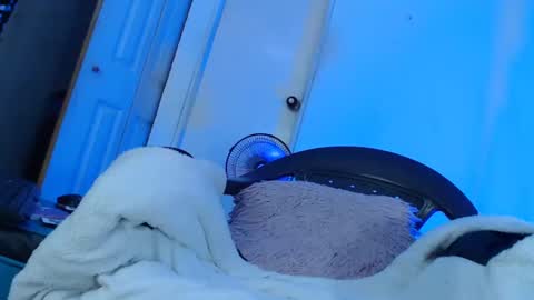 Snapshot of candy_cumyy1 chatting on 01-30-25, 11:22 candy_cumyy1 online show from 01-30-25, 11:22