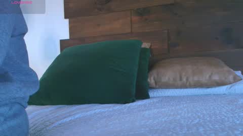 Snapshot of candy_feett chatting on 10-27-25, 07:51 Jolie online show from 10-27-25, 07:51