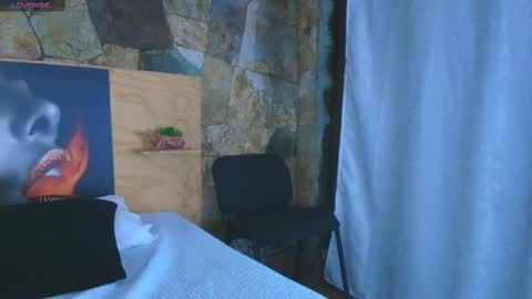 Snapshot of candy_feett chatting on 10-29-25, 07:48 Jolie online show from 10-29-25, 07:48