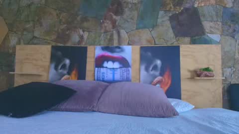 Snapshot of candy_feett chatting on 11-06-25, 08:21 Jolie online show from 11-06-25, 08:21