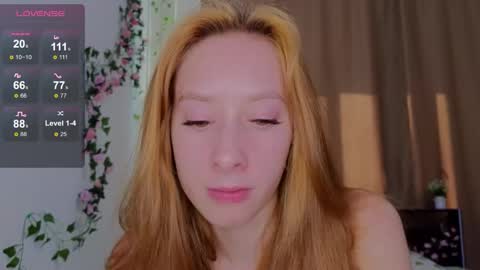 Snapshot of candy_flosse chatting on 09-30-25, 10:09 candy_flosse online show from 09-30-25, 10:09