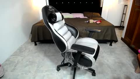 candy online show from 01-28-25, 11:50