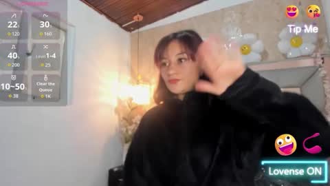 Candy hot online show from 10-04-25, 03:21