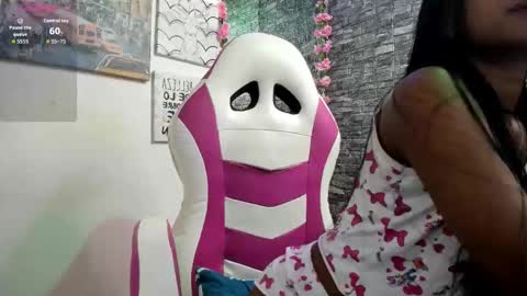 candy_kiss__ online show from 11-05-25, 09:48