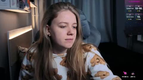 Snapshot of candy_meggie chatting on 03-11-25, 12:39 Megan online show from 03-11-25, 12:39