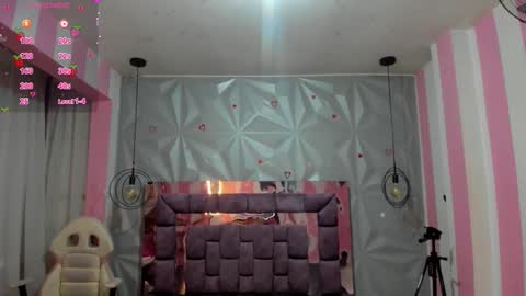 Ania online show from 11-30-25, 11:14