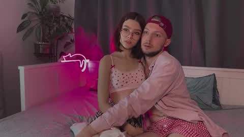 Snapshot of candybeee chatting on 10-13-25, 06:41 candybeee online show from 10-13-25, 06:41